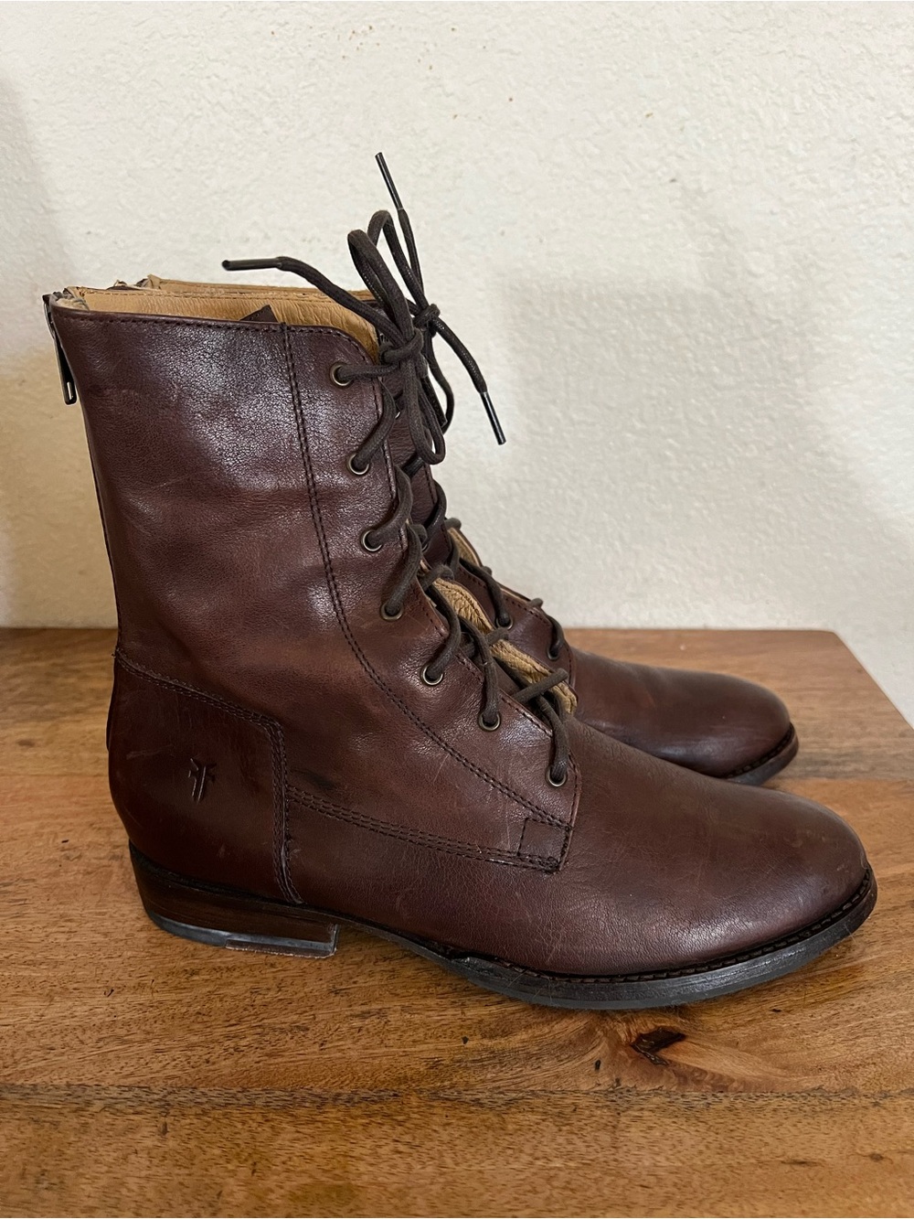 Frye Jamie Artisan Lace up Boot washed vintage leather back zip round toe boots